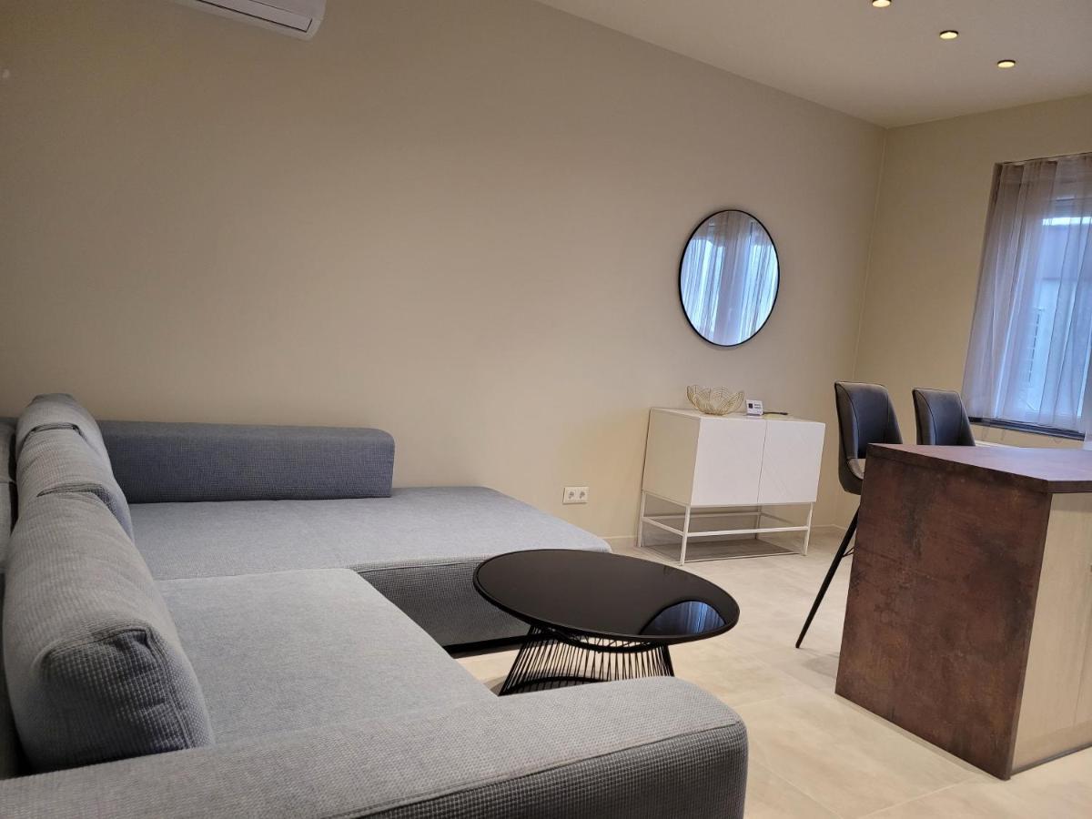 Lara II Apartman Debrecen Exterior foto